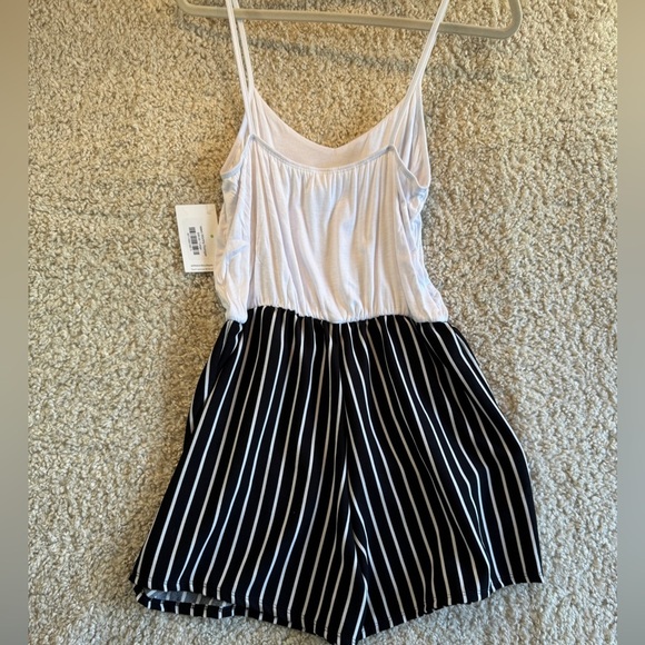 Spaghetti Strap Romper | Made in USA | Black and White | Large | NWT - Picture 5 of 7